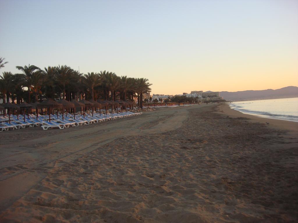 Apartamentos Sol Y Playa Torremolinos Eksteriør billede